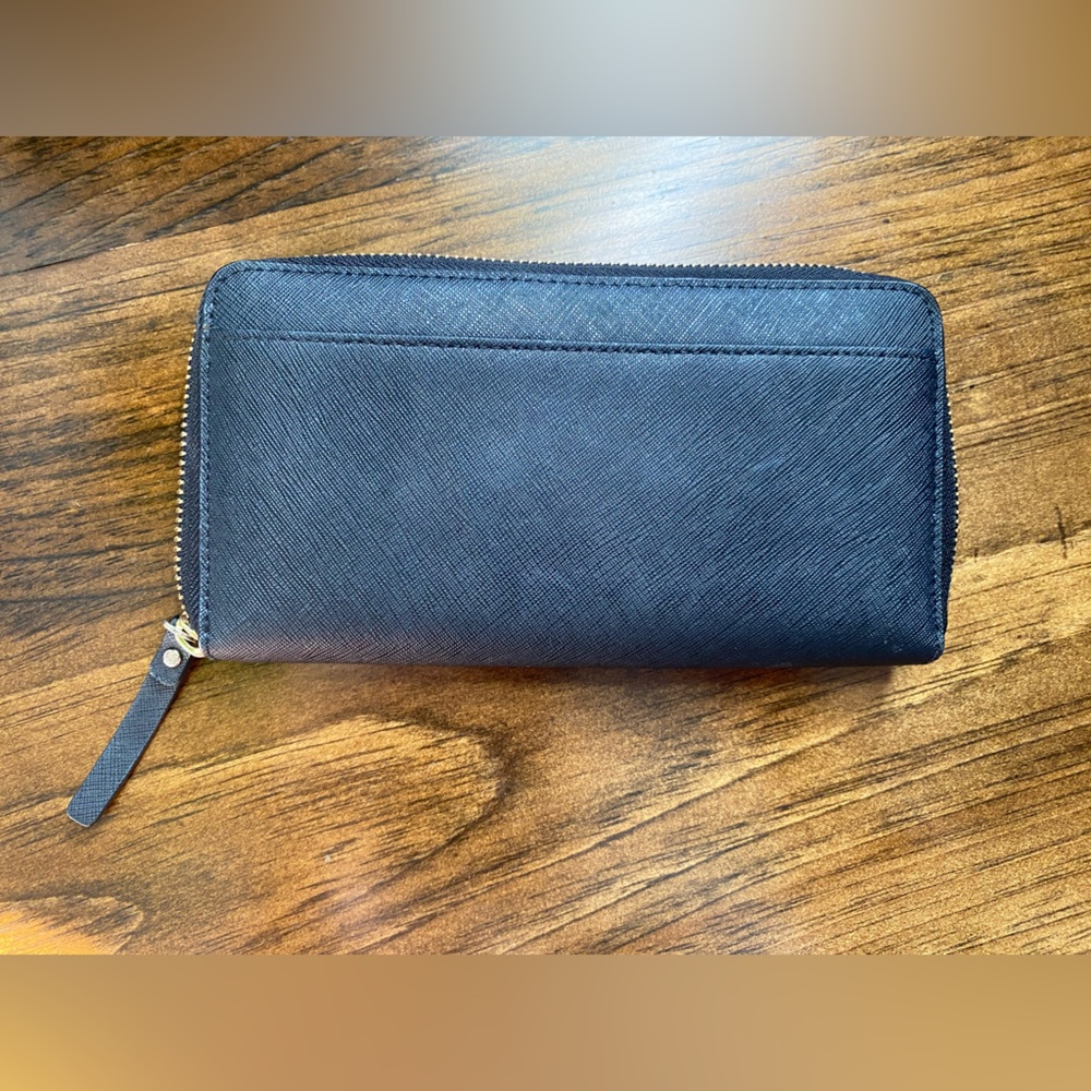 Kate Spade Wallet ♠️ - Picture 5 of 5